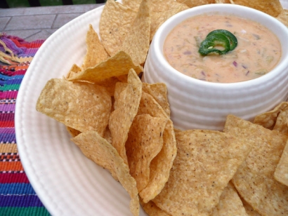 How to Make Queso Bean Dip