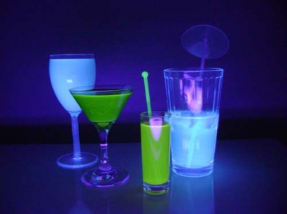 How To Make Drinks Glow