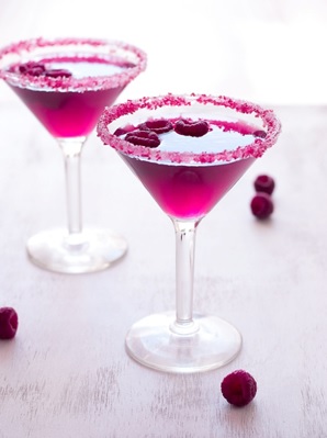 How to make a pink raspberry cosmo