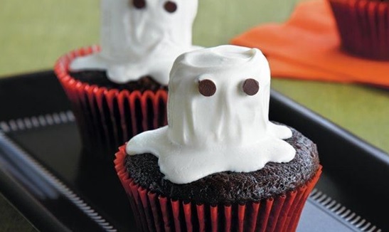 How to make Halloween ghost cupcakes