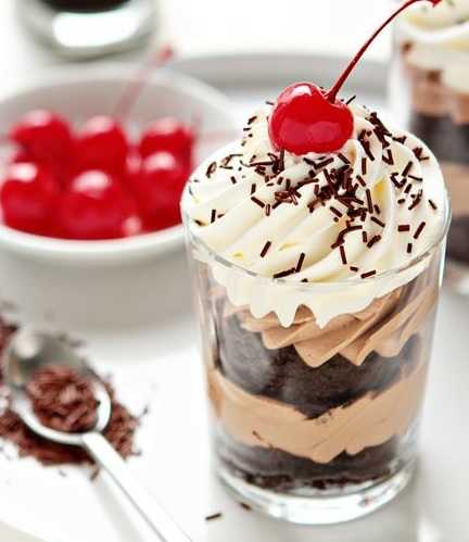 Amazing Nutella Cheesecake Trifles